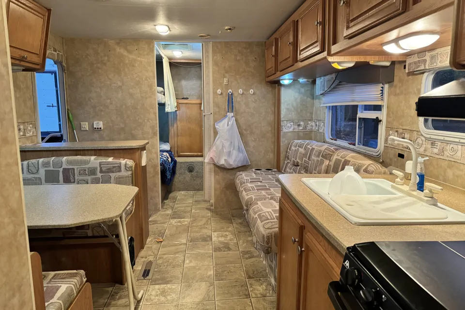 RV Rental Beach Chicken 5 Inside